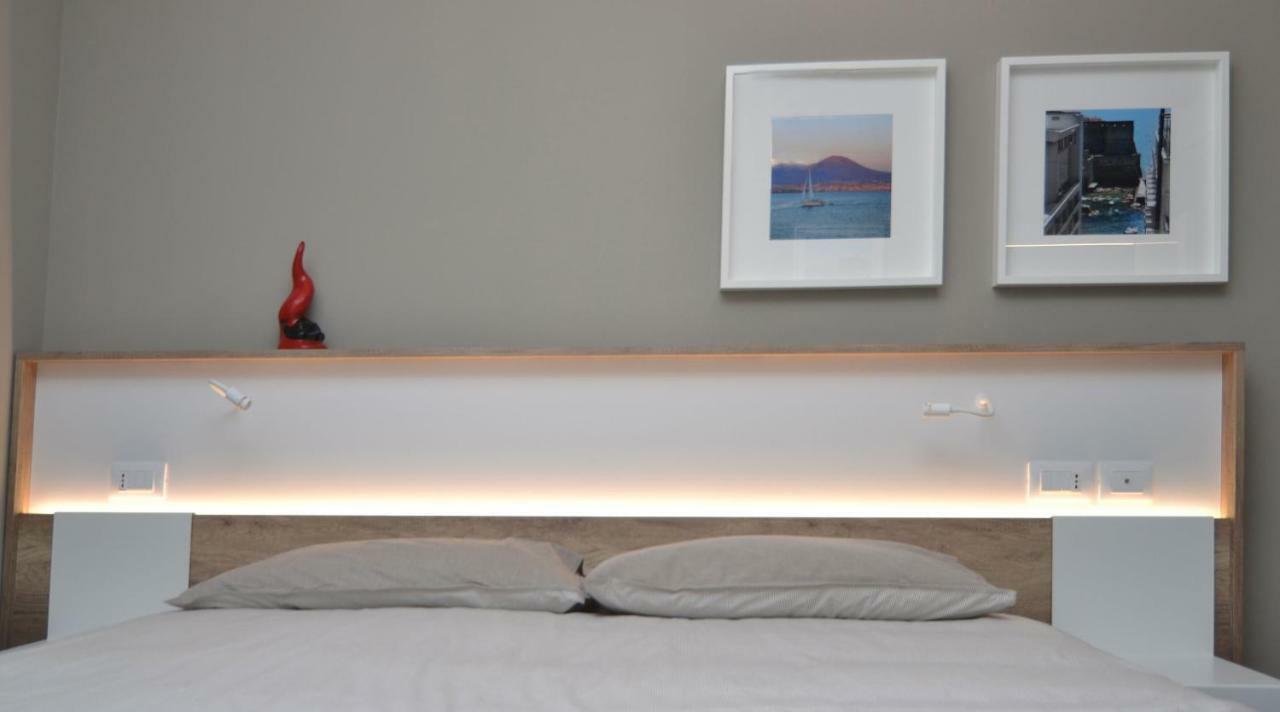 Bed In Centro Bed & Breakfast Napoli Ngoại thất bức ảnh